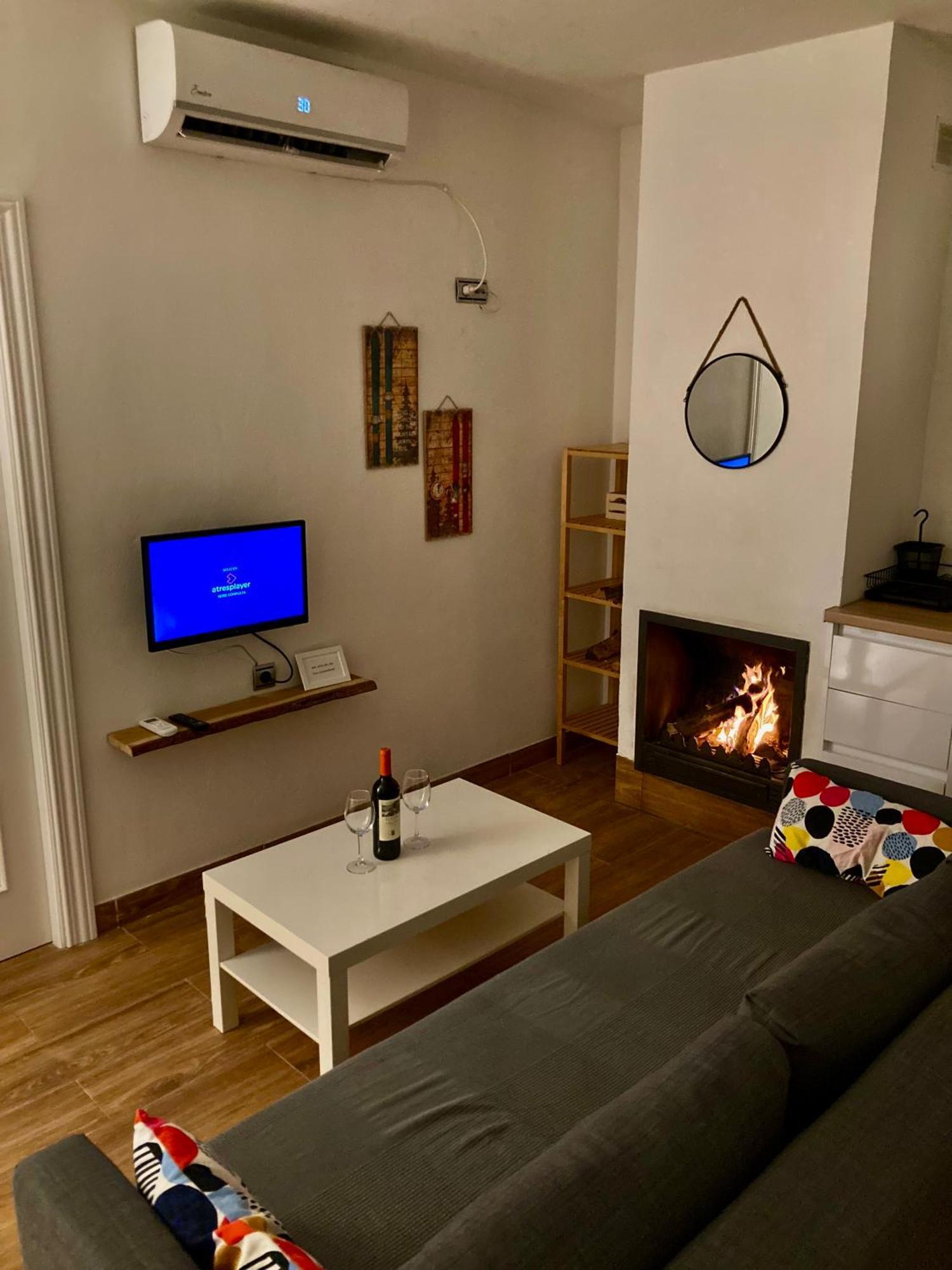Apartamento Del Rio Пинос Хенил Екстериор снимка